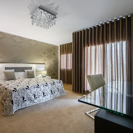 Elyra Cascais - Private Luxury With Spa, Cinema & Gym