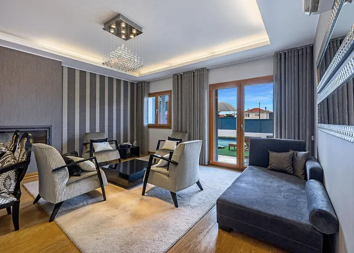 Elyra Cascais - Private Luxury With Spa, Cinema & Gym