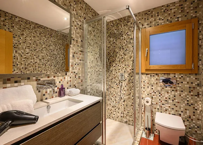 Elyra Cascais - Private Luxury With Spa, Cinema & Gym